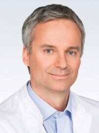 The doctor Rheumatologist Gergõ